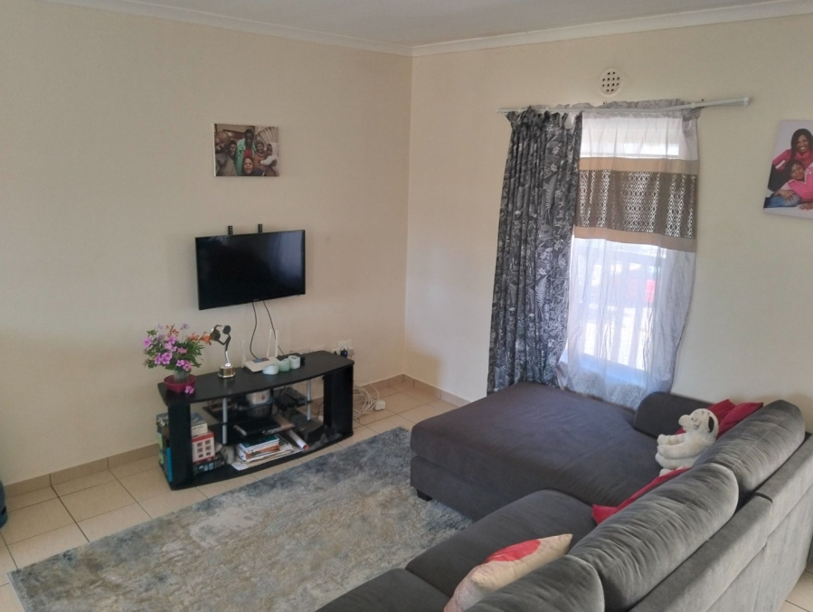 2 Bedroom Property for Sale in Parklands East Western Cape